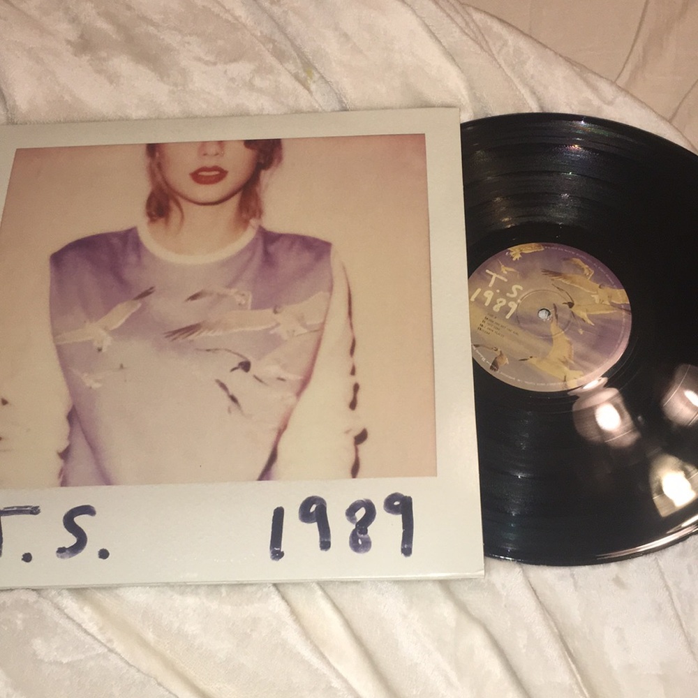 Taylor Swift 1989 Vinyl works perfectly